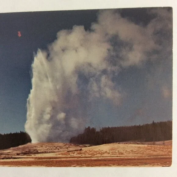 VINTAGE Post Card Old Faithful Geyser Yellowstone - Picture 6 of 12